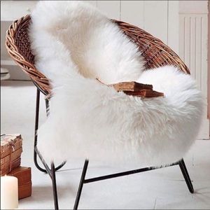 Luxury Soft Faux Sheepskin Area Rug New 2 x 3 ft